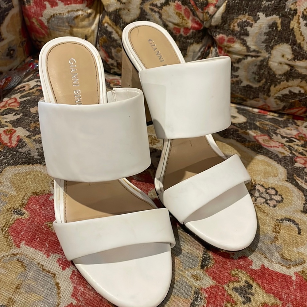 Gianni Bini heeled sandal